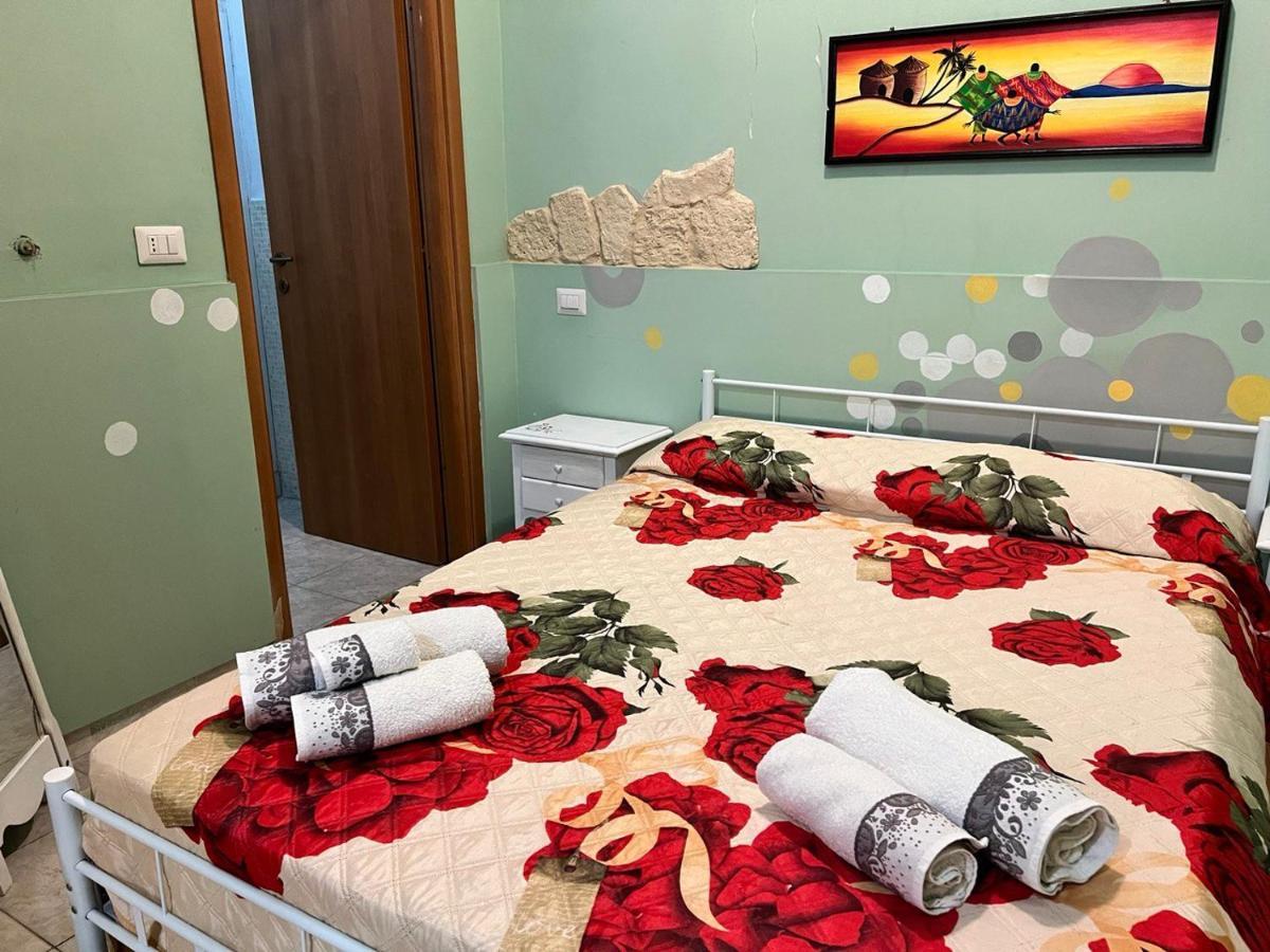 Myhouse 3 - Punto Di Arrivo - Aereoporto A 7 Minuti Apartman Catania Kültér fotó